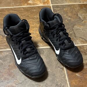 Nike Youth 4.5W Black and White Football Cleats